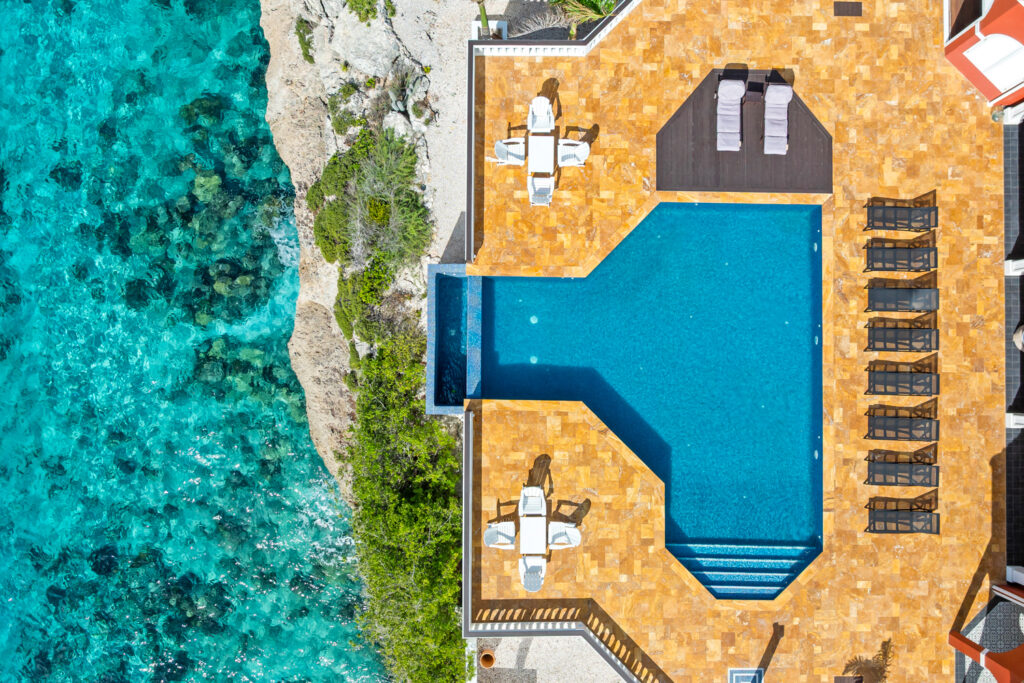 Grote villa huren met zwembad op curacao